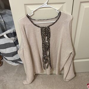 Beige Sweater with Leopard Print Tie